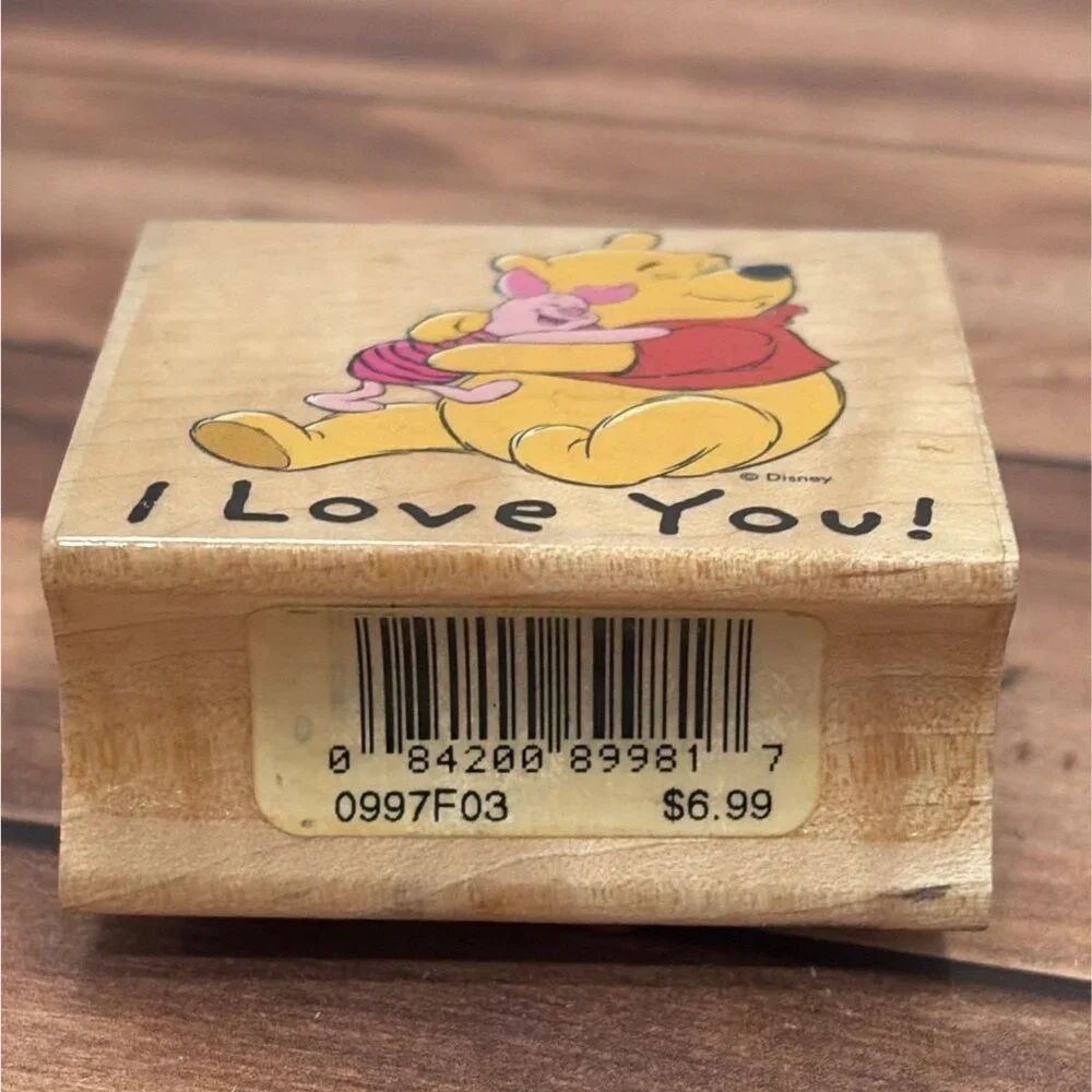 ALL NIGHT MEDIA DISNEY 997-F03 POOH I LOVE YOU WOOD MOUNTED RUBBER STAMP HUG - Picture 4 of 4